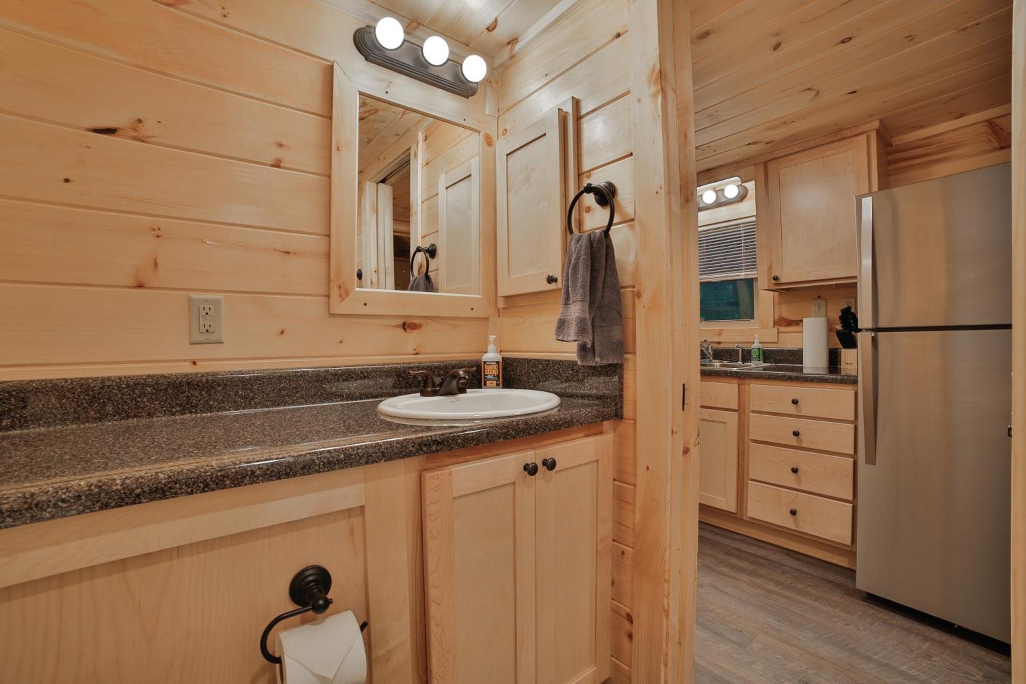 Tiny Cabin Village Private Hot Tub Lynda Cabin Chattanooga Kültér fotó